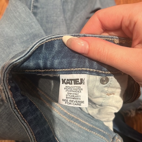 Katie J NYC Girl’s Ripped Jeans Size 14 - Picture 7 of 7